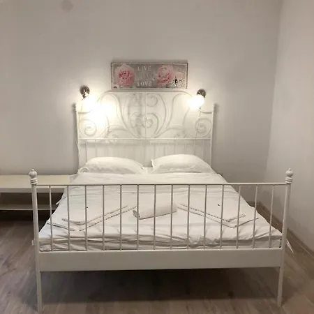 Apartament Ahora *